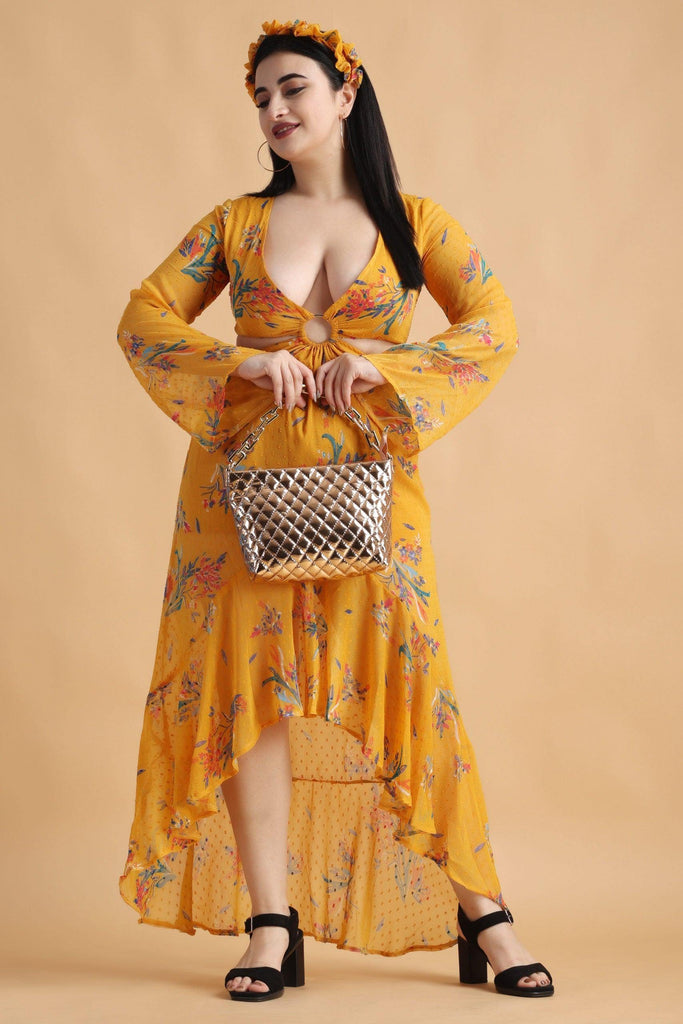 Model wearing Polyster Georgette Midi Dress with Pattern type: Floral-2