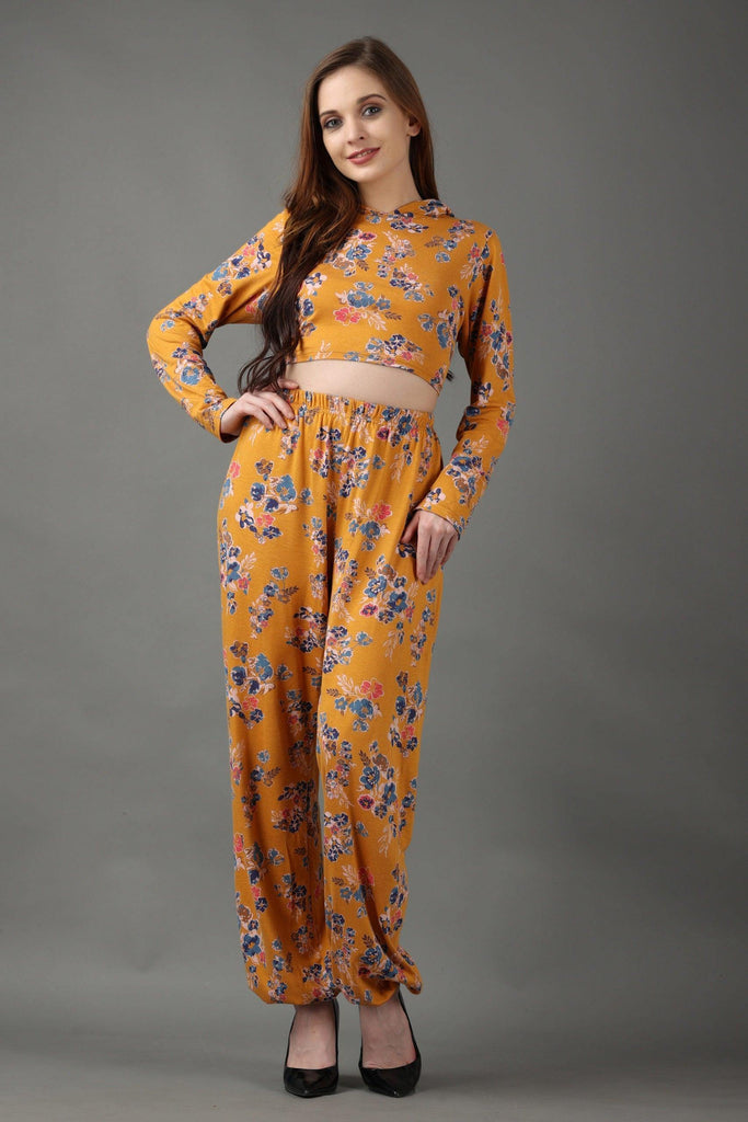 Model wearing Cotton Lycra Co-ord Set with Pattern type: Floral-6