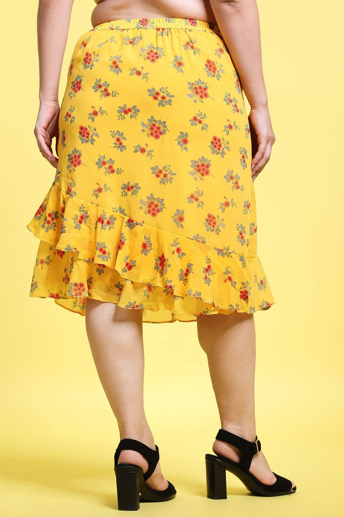 Model wearing Polyster Georgette Midi Skirt with Pattern type: Floral-4