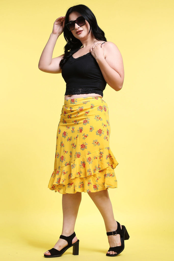 Model wearing Polyster Georgette Midi Skirt with Pattern type: Floral-6