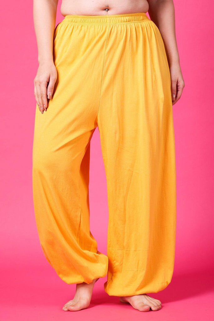Model wearing Cotton Lycra Harem Pants with Pattern type: Solid-2