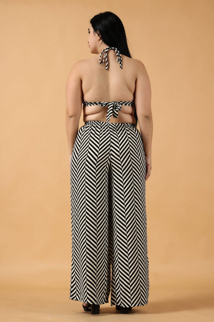 Model wearing Poly Crepe Co-ord Set with Pattern type: Zig Zag-5